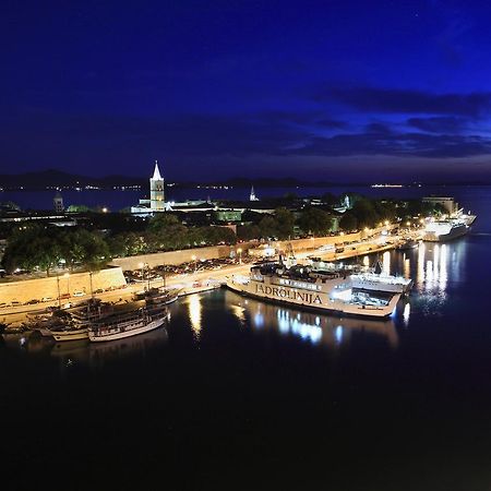 Main Street Studio And Rooms Задар Екстериор снимка