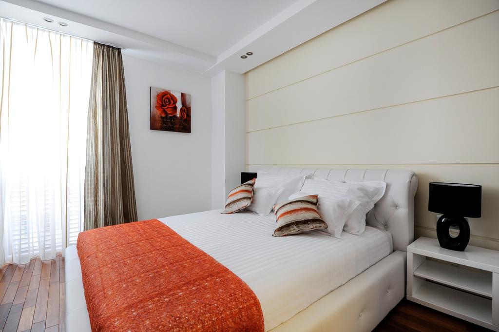 Main Street Studio And Rooms Задар Стая снимка