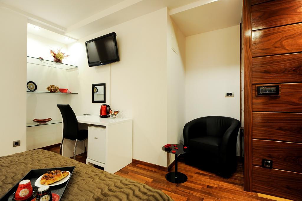 Main Street Studio And Rooms Задар Стая снимка