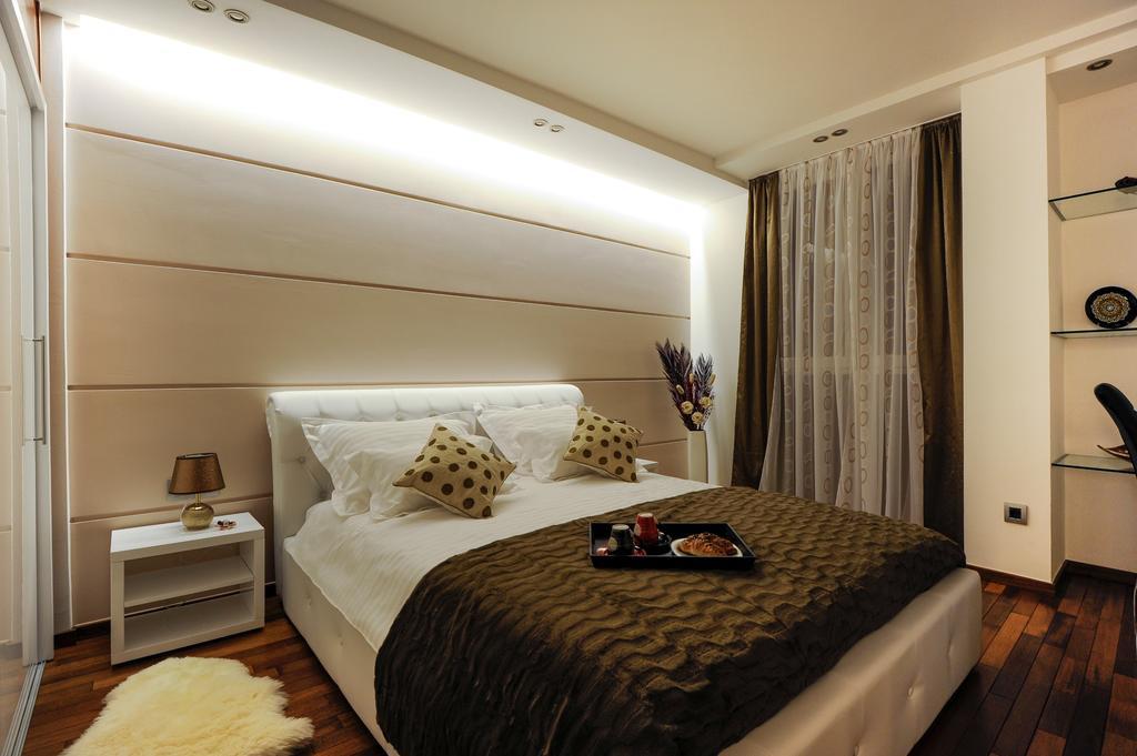 Main Street Studio And Rooms Задар Стая снимка