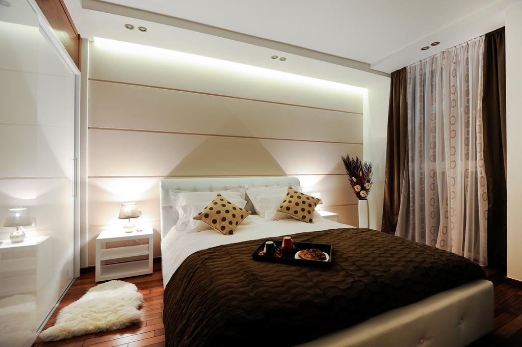 Main Street Studio And Rooms Задар Стая снимка